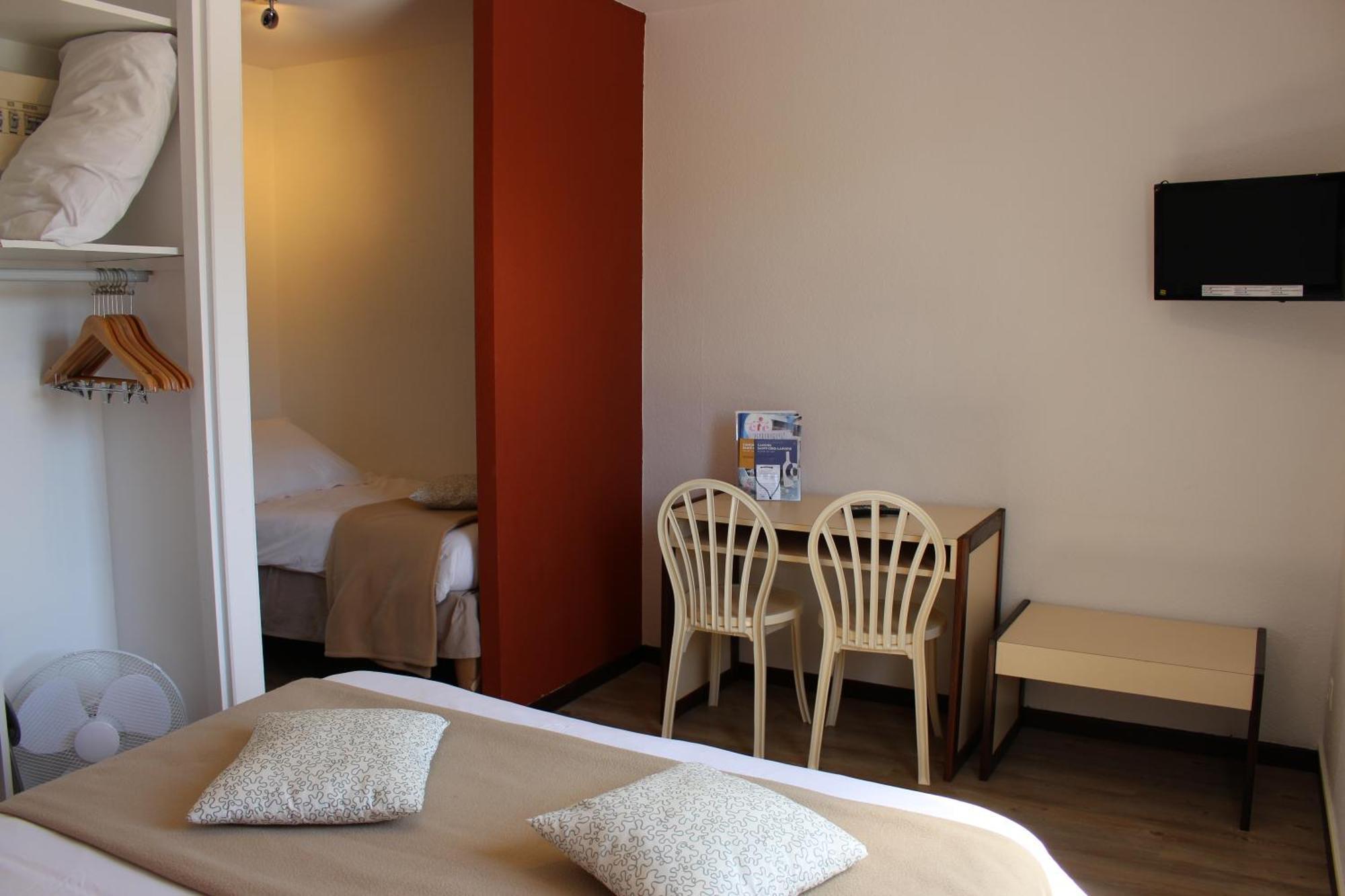 Tour-de-Faure Hotel Les Gabarres חדר תמונה